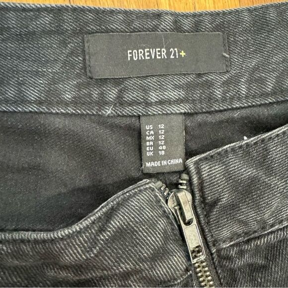 Forever 21 F21 Black Distressed Zip Front Mini Skirt - Picture 7 of 7